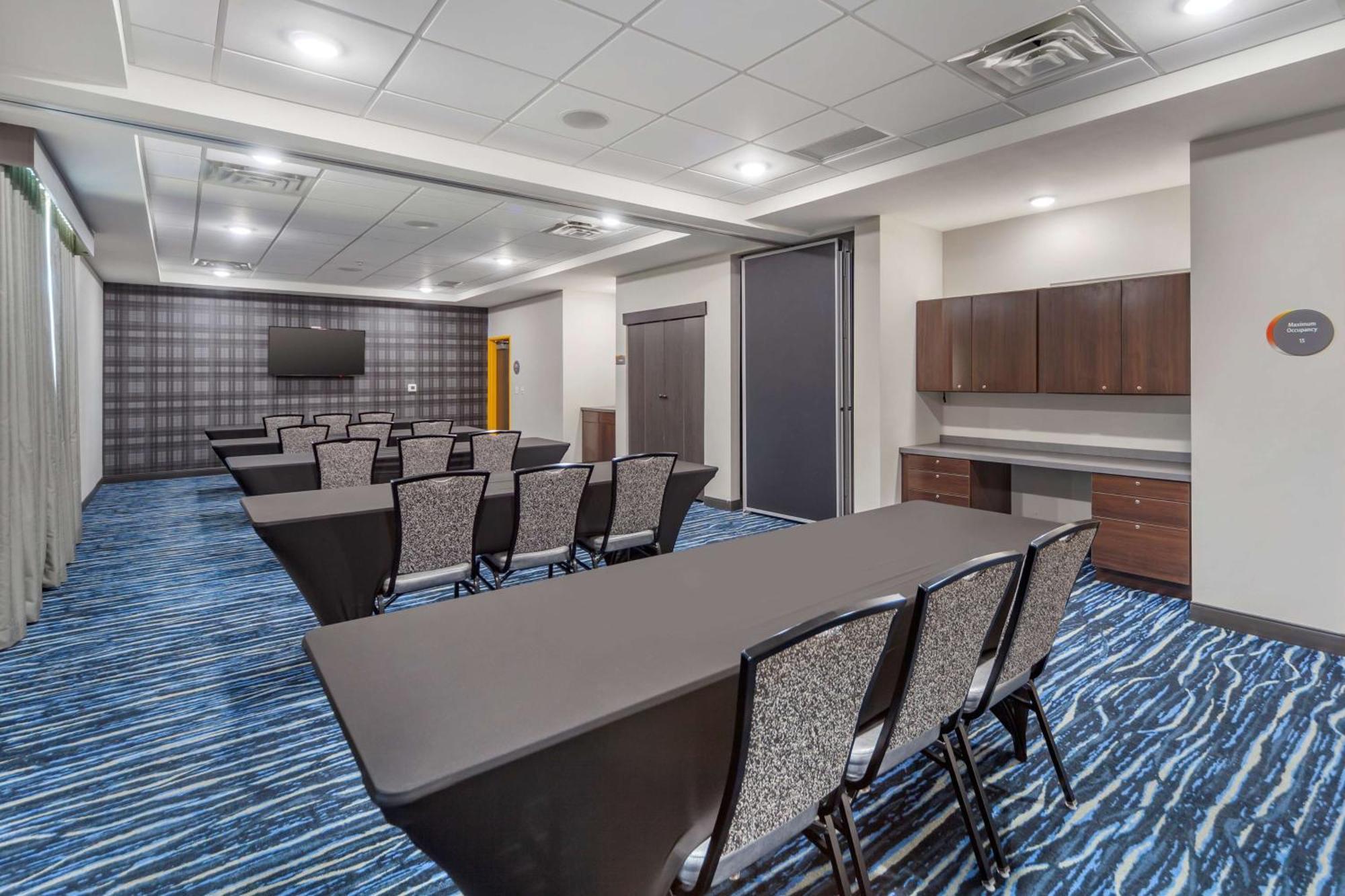 Glo Best Western Dawley Farms In Sioux Falls Exterior photo